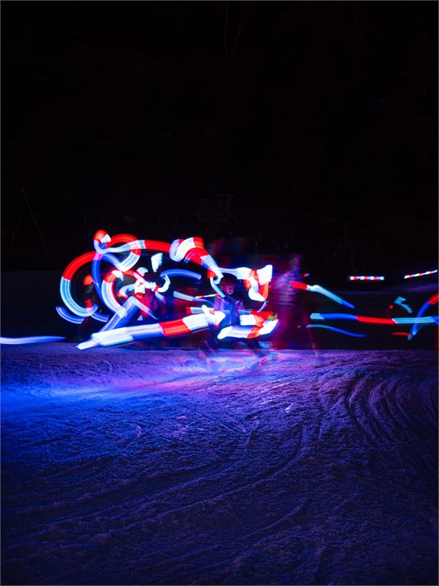 Descente aux lampions bleus-blancs-rouges - OTHMV - D.Cuvelier