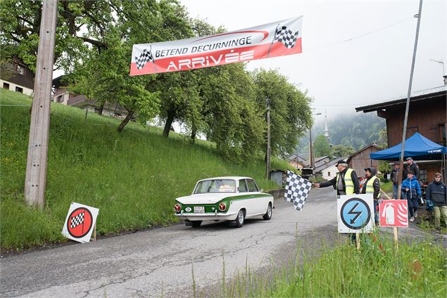 Montée historique La Vernaz
