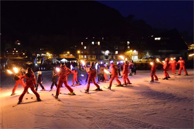 Photo descente aux flambeaux Abondance - OT PEVA