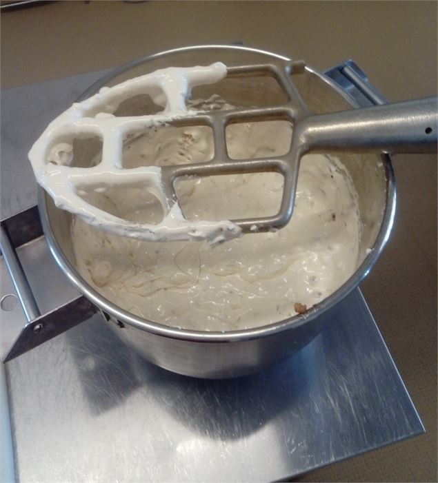 Les démonstrations de fabrication de confiseries à la Maison Neufcoeur - Haut-Bugey Tourisme