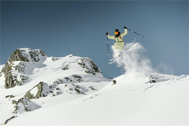 Snow Safety Session by Mammut_Avoriaz