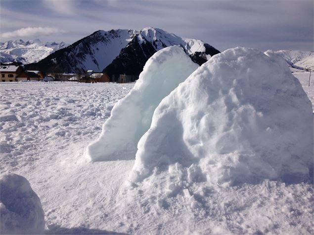 Igloos dans la neige - OTICoeurdemaurienne