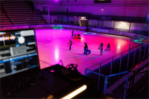 Soirée nocturne à la patinoire_Les Allues