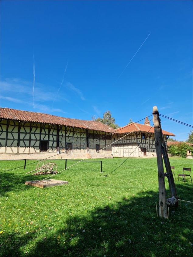 Les Fabriques du dimanche - la Ferme de la forêt / GBA