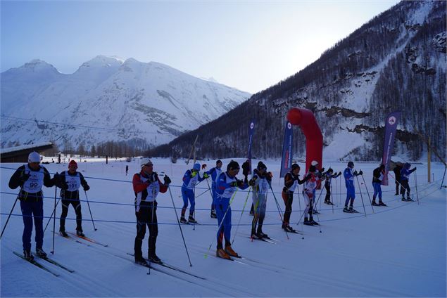 Les concurrents au départ - G. Levrino