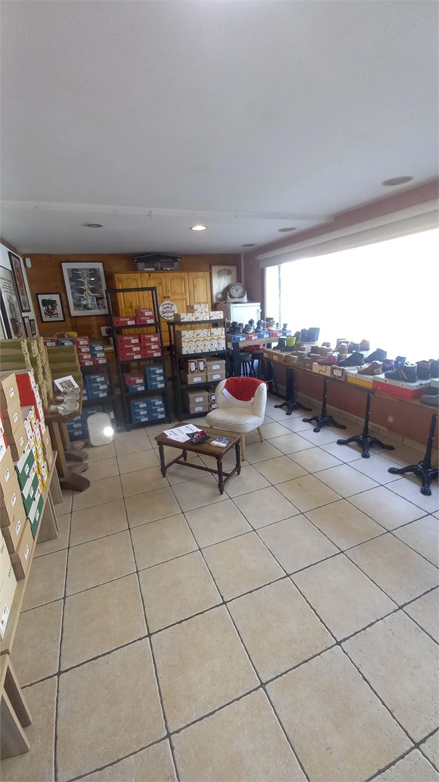 Expo-vente des chaussures barefoot_Passy