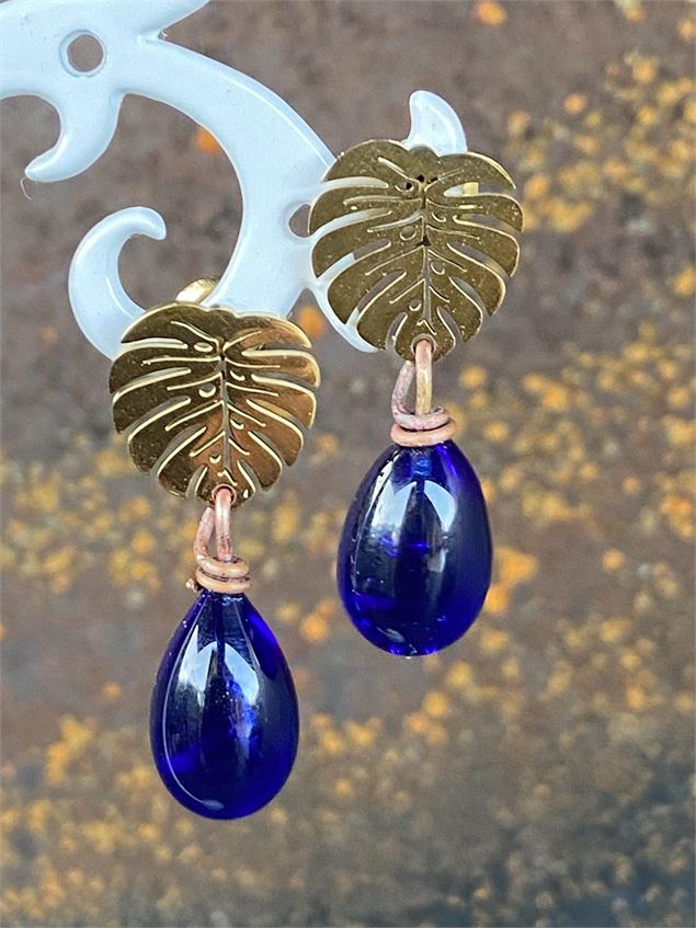 Démonstration du travail d’une fileuse de verre - Oui