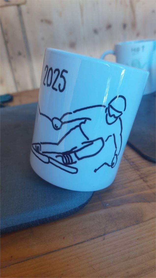 Atelier : Customisation d'un Mug en porcelaine_Morzine - Mezzanine