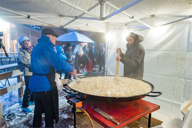 Grimpée des meurians, le ski de randonnée populaire aux Lindarets, domaine skiable d'Avoriaz.