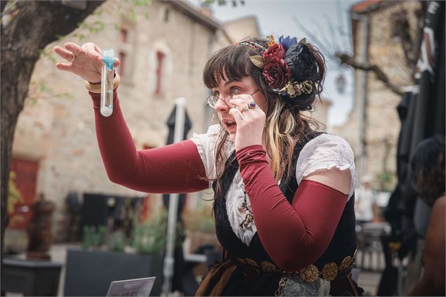 La quête fantastique - le mystère des dragons_Pérouges - H Capture