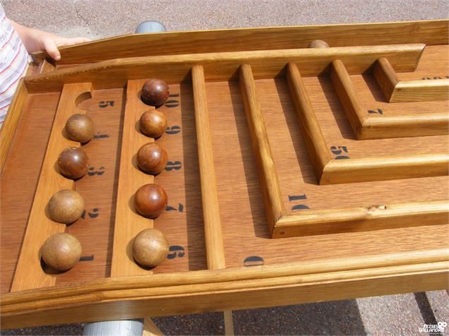 Jeu géant en bois - ©OT de Peisey-Vallandry