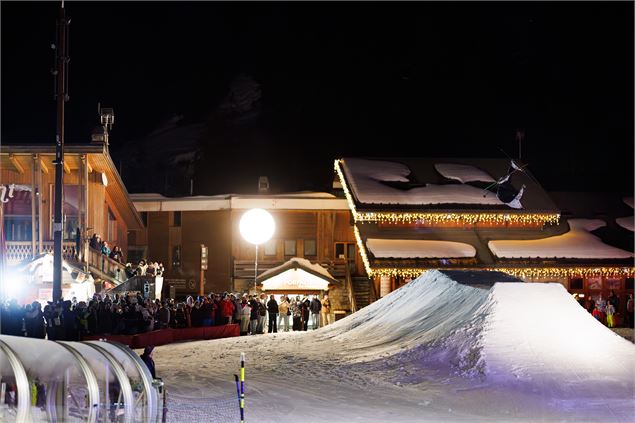 HIP freestyle session de snowboard et de ski_Les Allues - Sylvain Aymoz