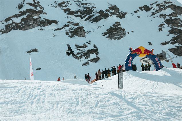 Back to Back  Invitational_Megève