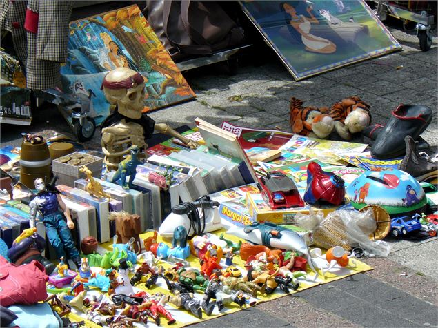 Brocante_Saint-Étienne-sur-Chalaronne