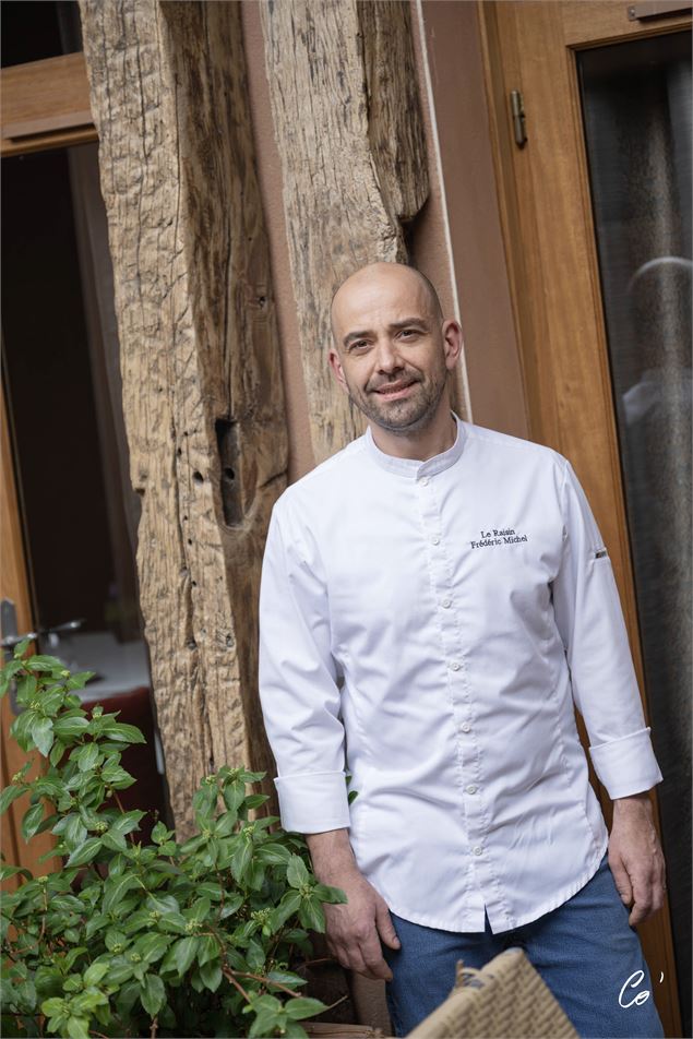 Restaurant Le Raisin_Pont-de-Vaux - Logis Restaurant Le Raisin