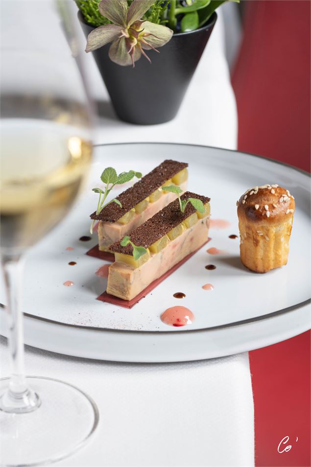 Restaurant Le Raisin_Pont-de-Vaux - Logis Restaurant Le Raisin