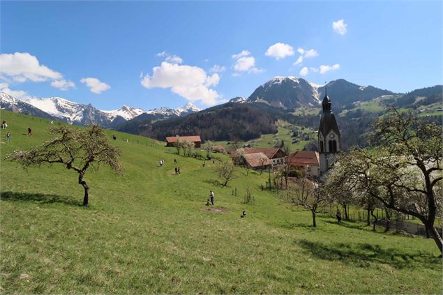 Chasse aux œufs - OT Manigod / M.Sauvage