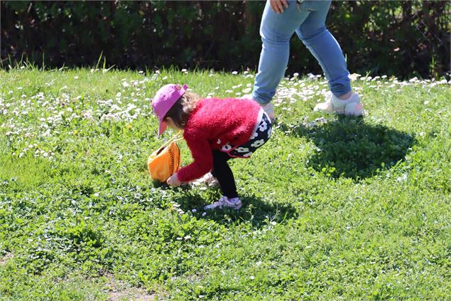 Chasse aux œufs - OT Manigod / M.Sauvage