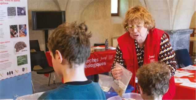 Atelier de l'INRAP - Dep-74. Y. Cerrutti