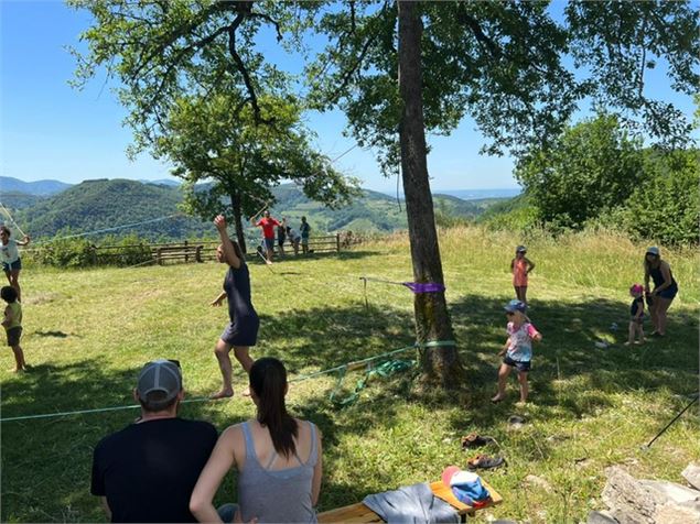 Journée découverte slackline et escalade à  Saint Alban