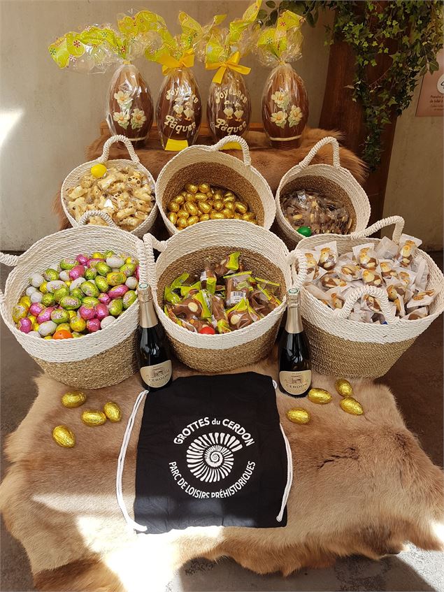 Chasse aux Œufs préhistorique pour le week-end de Pâques aux Grottes du Cerdon !