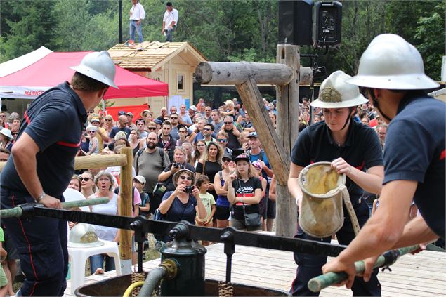 Fête Sous l'Aiguille - OT Manigod / M.Sauvage