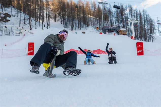 Yooner entre amis à Val d'Isère - Elisa Vercueil - Val d'Isère Tourisme