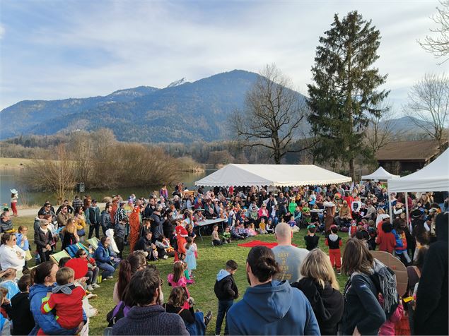 Carnaval du lac_Ville-en-Sallaz - Môle & Brasses Tourisme