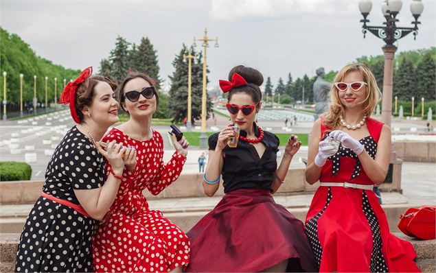 photo d'illustration festival swing rock - Unsplash