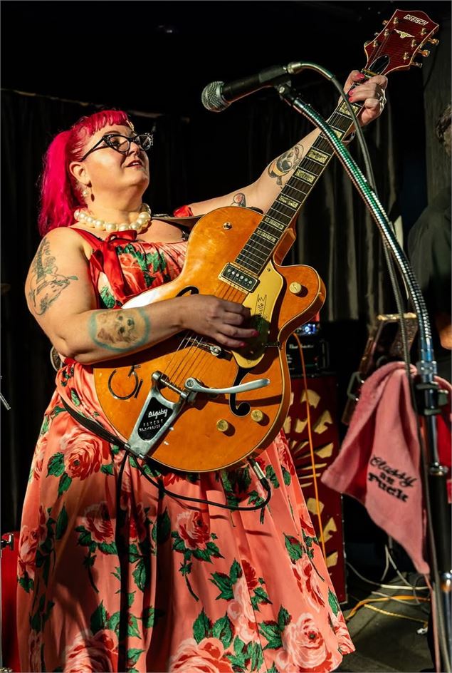 Jane Rose & The Deadend Boys - Unsplash