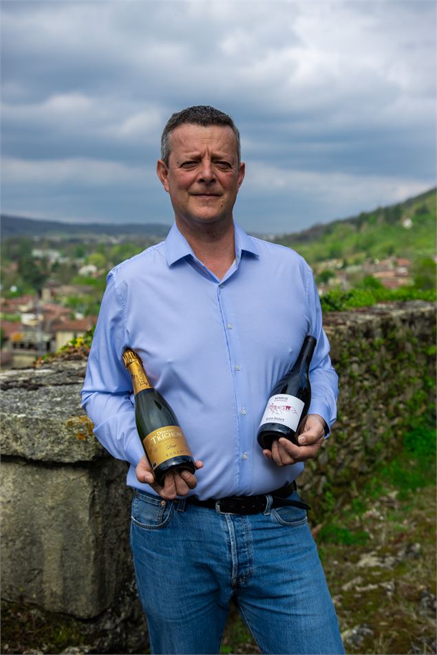 Sébastien expert œnologue à la cave des copains - Vincent Maistre Bazin / Plaine de l'Ain Tourisme