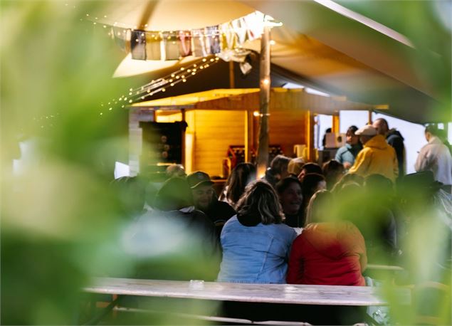 Le Camp de Base du Bruant_Burdignin - Le Bruant