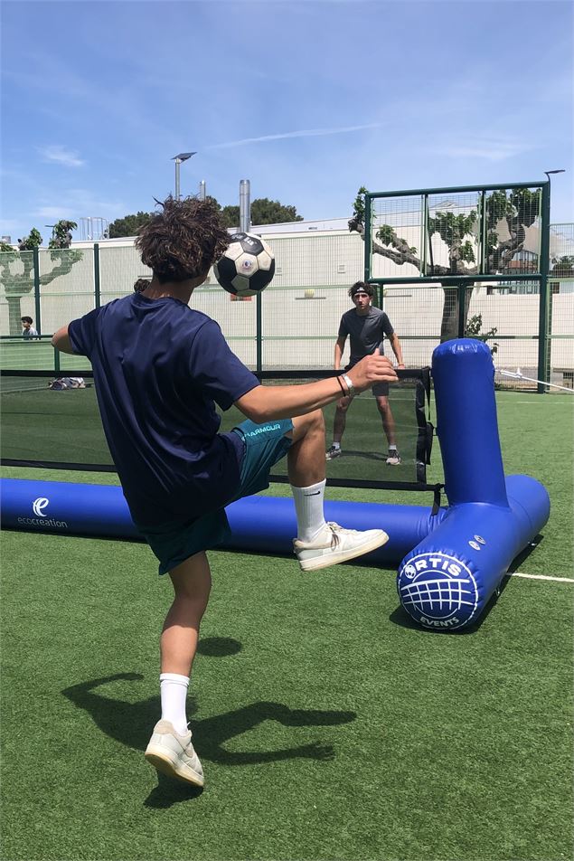 Tennis ballon_Morzine - Guillaume Ortis