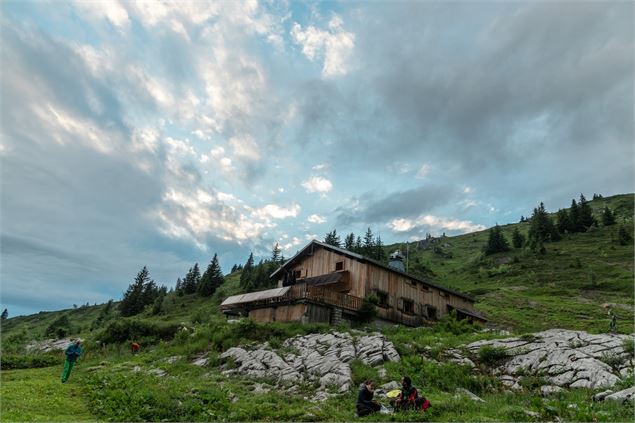 Refuge de Bostan - OT Samoens - Mathilda Manzi