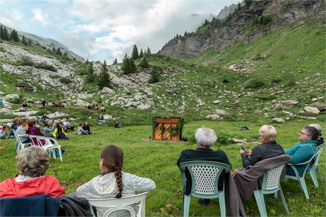 Public - OT Samoens - Mathilda Manzi