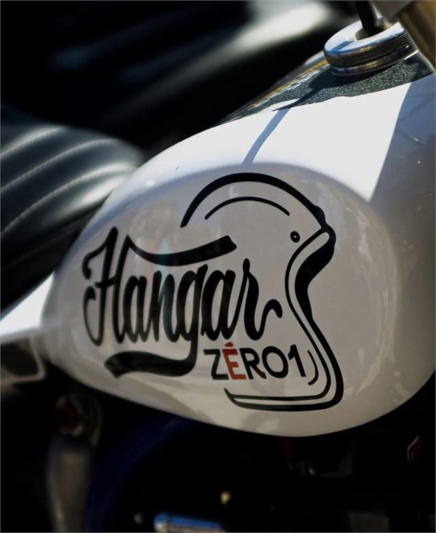 photo - Hangar 01