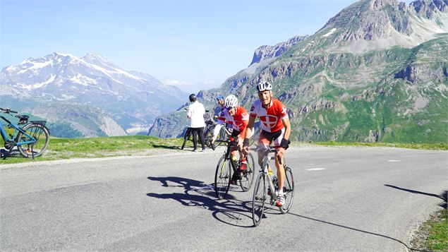 L'Iserane - Course de vélo à Val d'Isère - Elisa Vercueil - Val d'Isère Tourisme