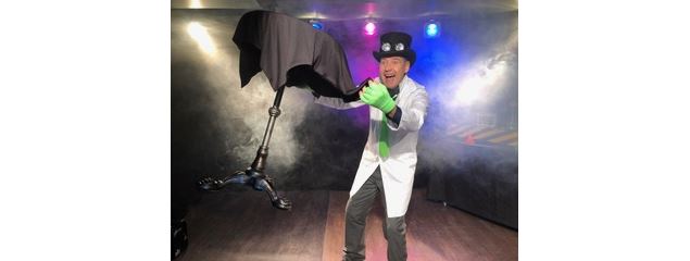 Spectacle : La Professeur Magicus_Morzine - Patrick Ray
