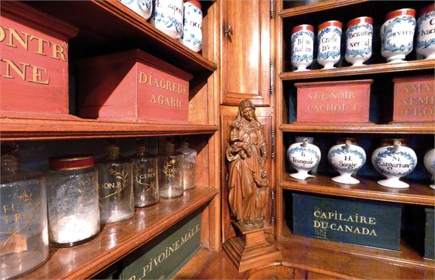 Nuit des musées à l'apothicairerie_Bourg-en-Bresse - ©PCB - Laetitia Delétang