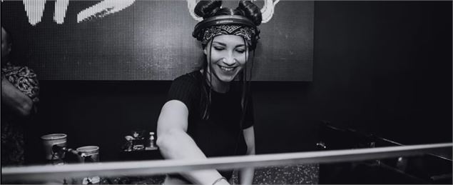 Lysa Lewis - xnv