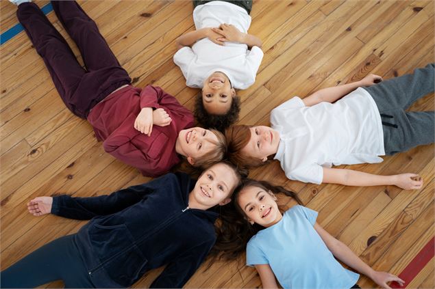 Atelier découverte de Yoga du Rire_Mogneneins