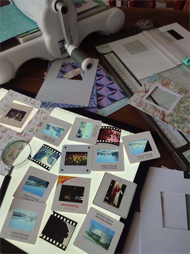 Atelier scrapbooking vintage - Slide up