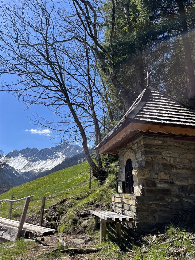 Marche à la découverte des Oratoires de Val-d’Illiez - Jbbieuville