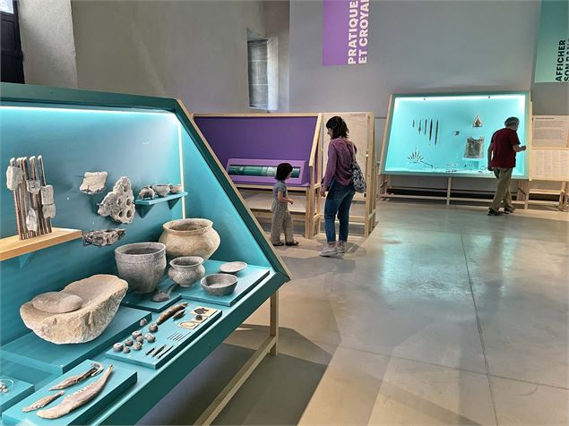 Visite-atelier 10-14 ans - Tisser à l'âge du Bronze_Chambéry - Solenne Paul - Département de la Savo