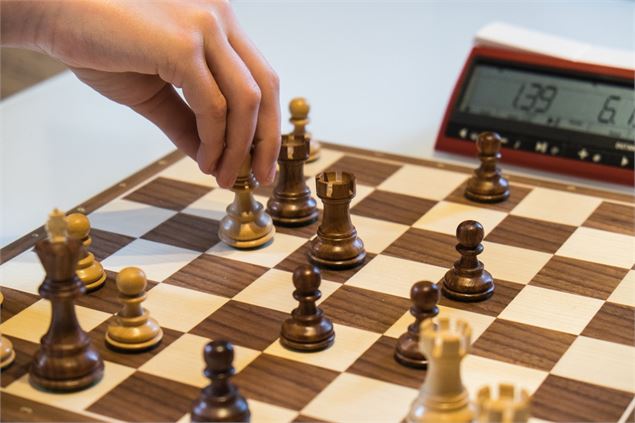 Partie d'échecs - Dinezine Design