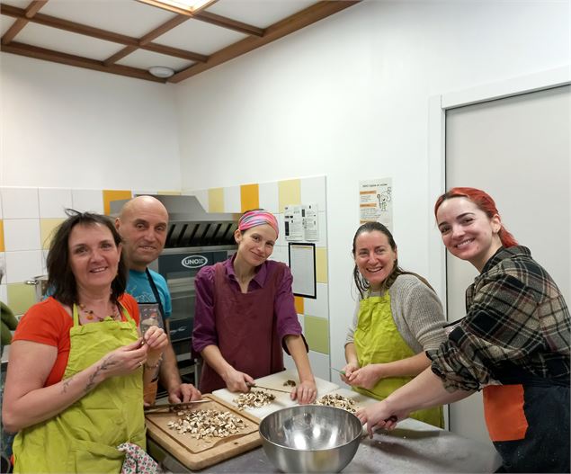 Une équipe de cuisiniers - BioBauges