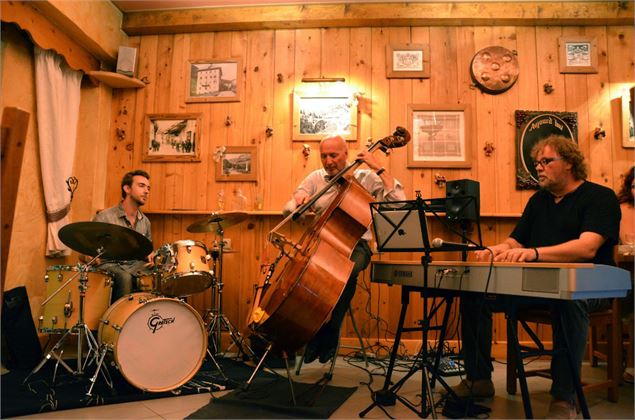 Trio André Wentzo au Festival Jazz en Bouche - Flumet - J-P. NOISILLIER - nuts.fr