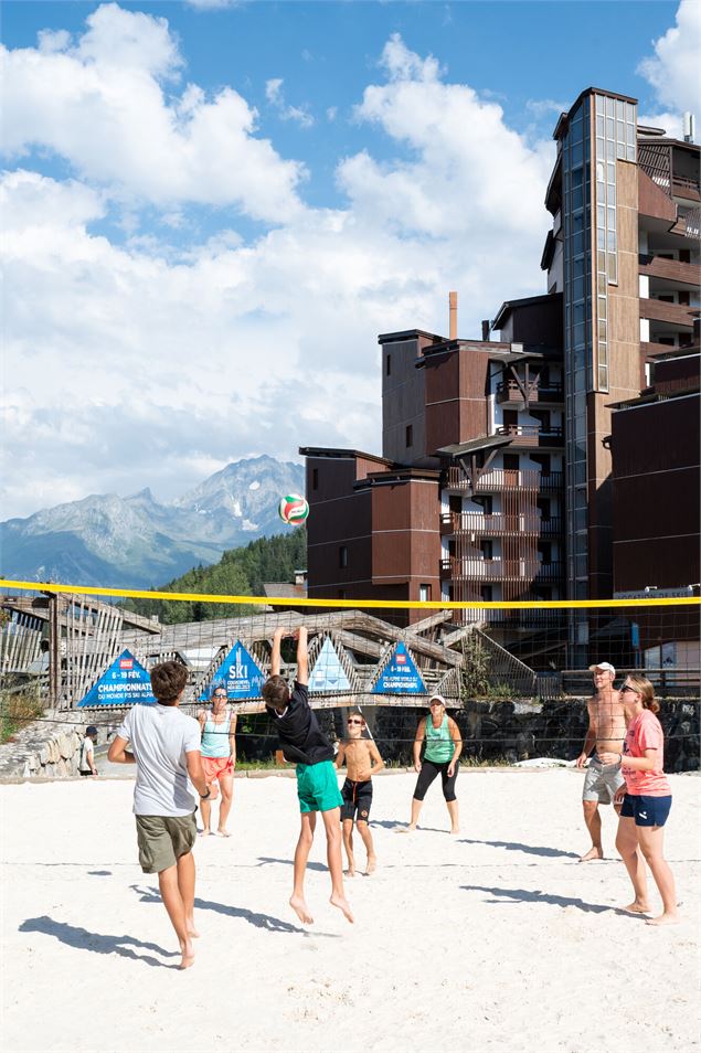 Volley a courchevel_Courchevel - Instapades Studio