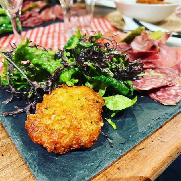 Venez déguster un menu fait maison au Clos aux chèvres les vendredis du 3 juillet au 28 août pendant