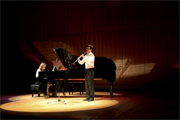 Clarinette et piano sur la scène de l'auditorium - OT Flaine - M.Dalmasso